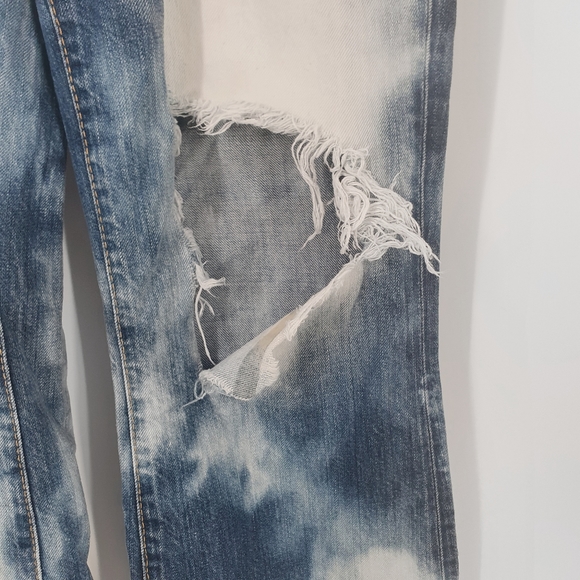 D Squared Distressed Jeans - Picture 3 of 8